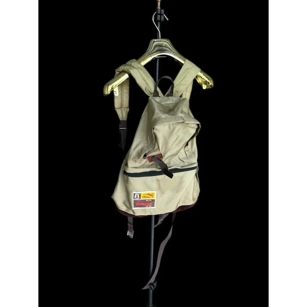 Vintage‎ 70's Academy A Line Canyon Backpack Hiking Green Two Zipper Distressed